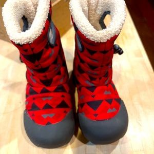 Bogs kids boots size 12